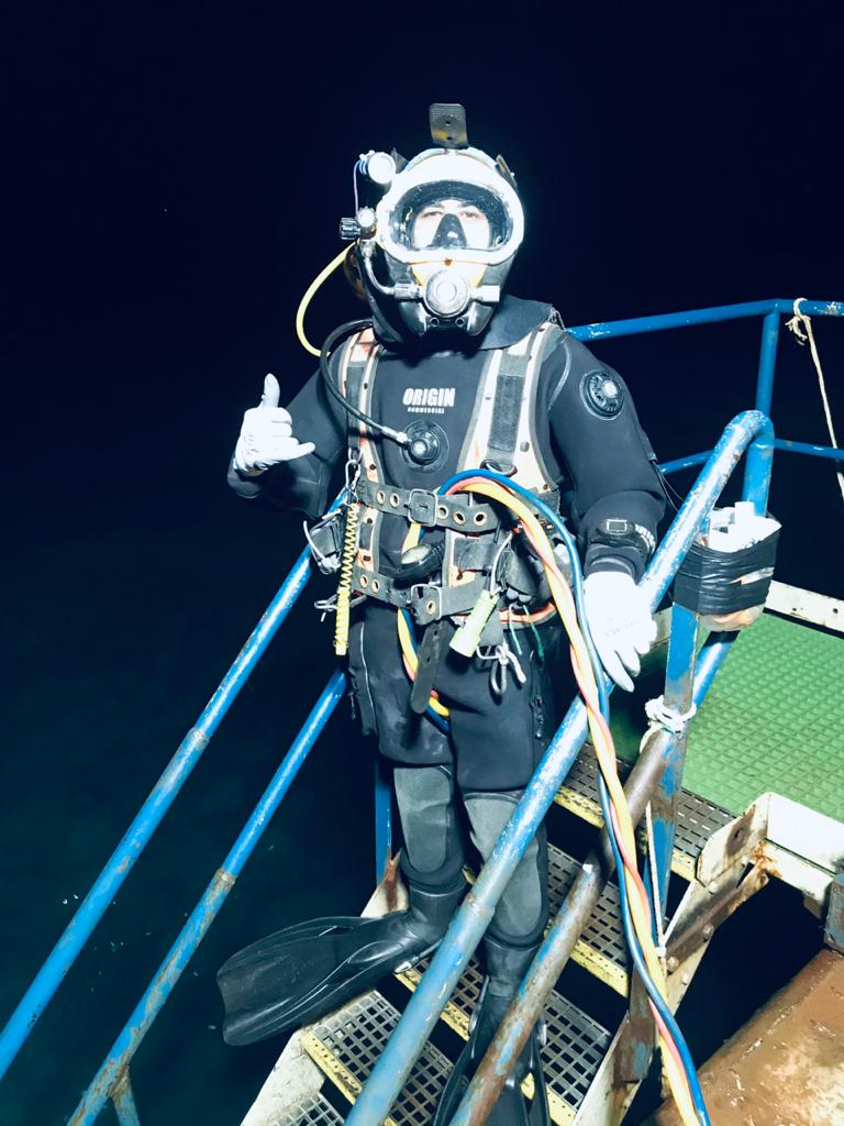 Expertises et Travaux Sous-Marins/ underwater works